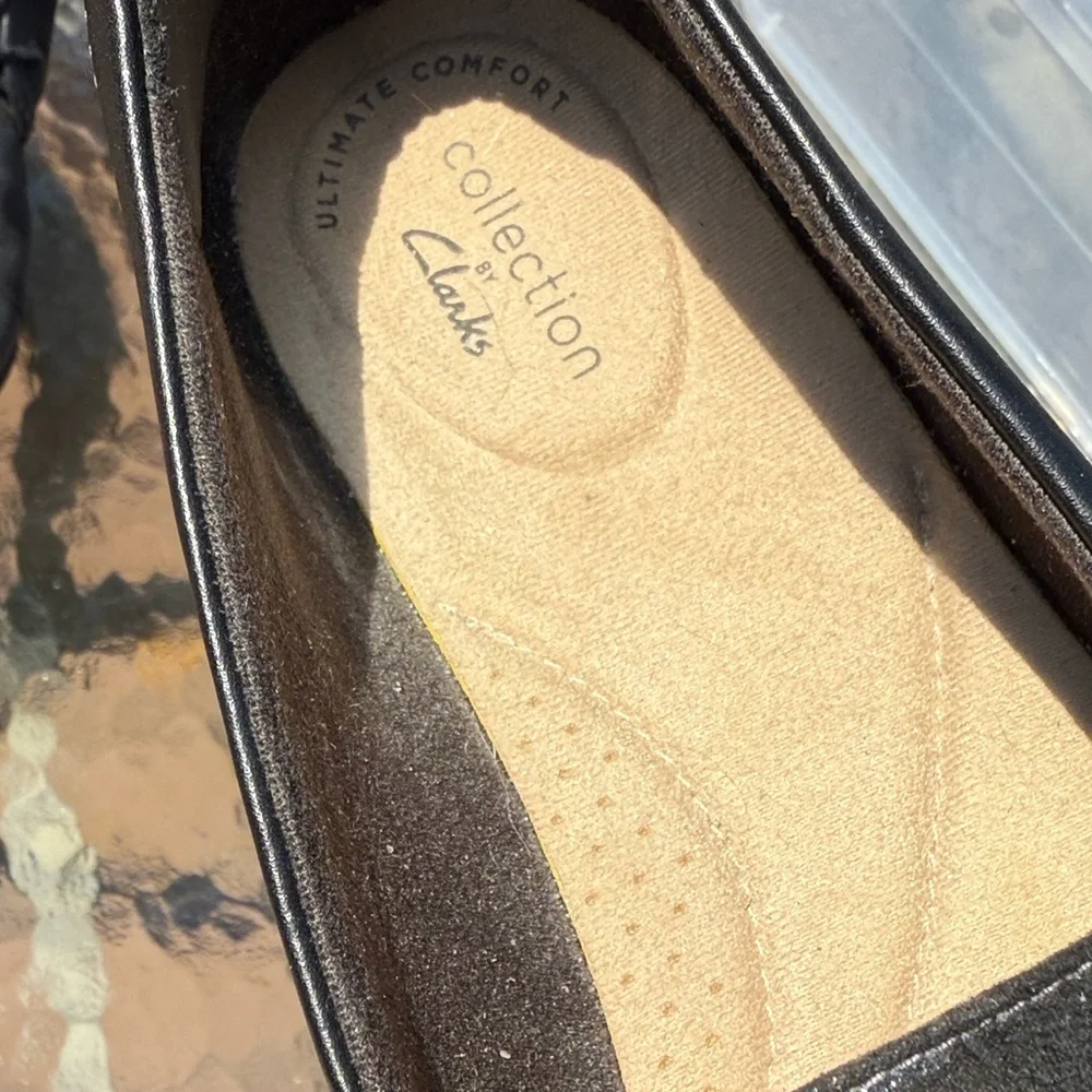 Clarks Cora Daisy Loafer Ultimate Comfort black size 9 - Picture 3 of 8